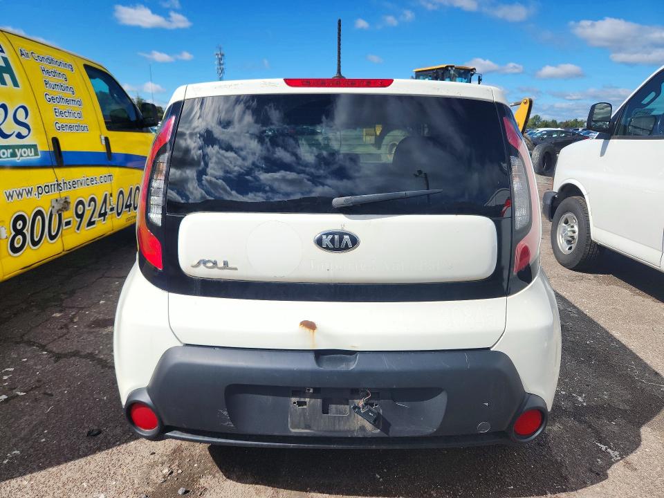 Foto 6 de la subasta – 2016 KIA SOUL con VIN KNDJN2A27G7303778