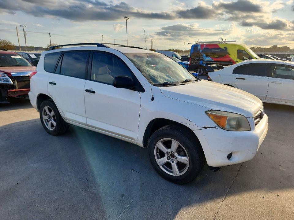 Photo 4 from auction – 2007 TOYOTA RAV4 with VIN JTMZD33V075057610