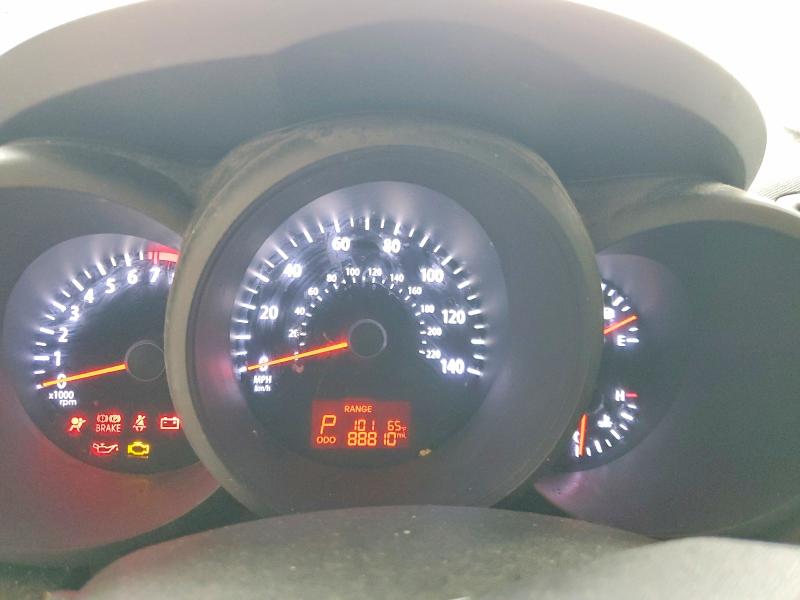 Фото 9 с аукциона – 2012 KIA SOUL с VIN KNDJT2A55C7444827