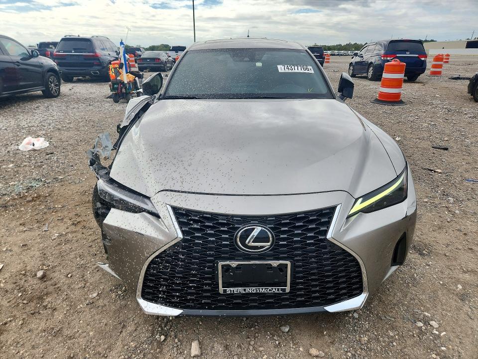 Фото 5 с аукциона – 2023 LEXUS IS с VIN JTHDA1D2XP5126796