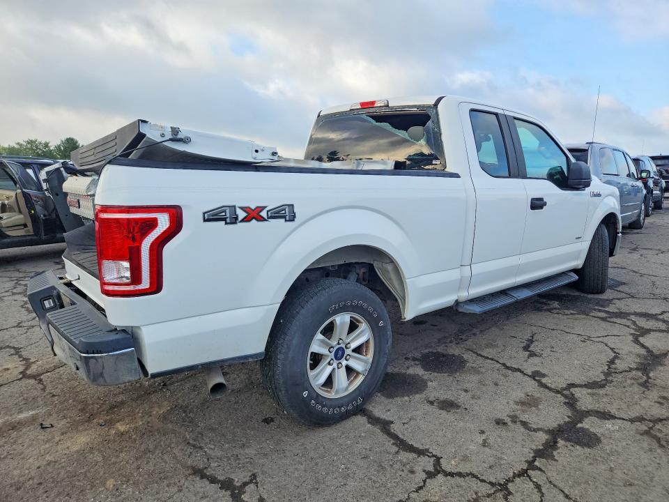 Фото 3 с аукциона – 2015 FORD F150 с VIN 1FTFX1EG7FFC54179