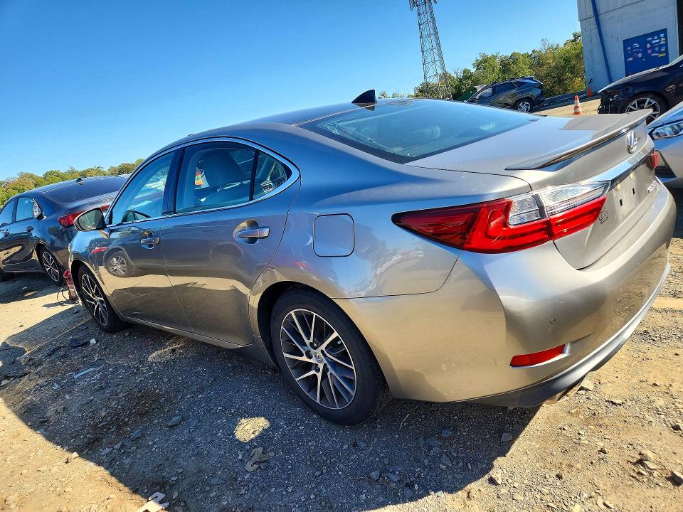 Photo 2 from auction – 2017 LEXUS ES with VIN 58ABK1GG5HU051417