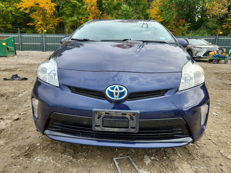 صورة رقم 5 من المزاد - 2014 TOYOTA PRIUS مع VIN JTDKN3DU1E0365853