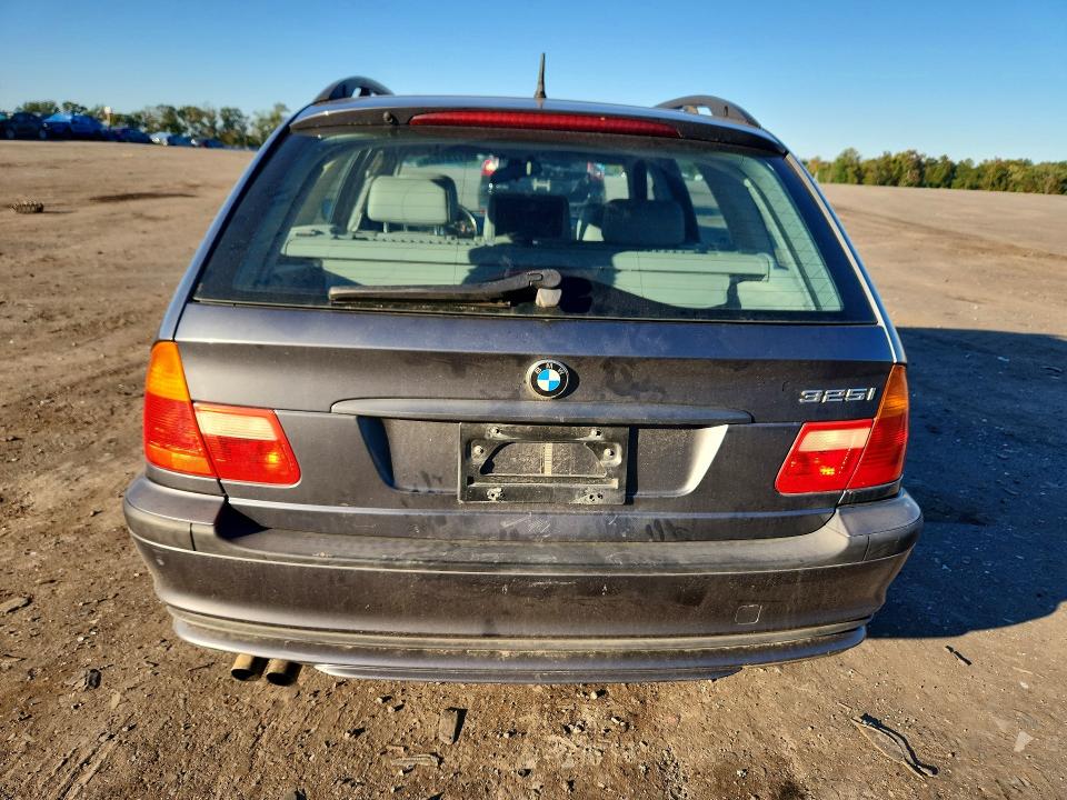 Фото 6 с аукциона – 2003 BMW 325 с VIN WBAEN33423PC11445
