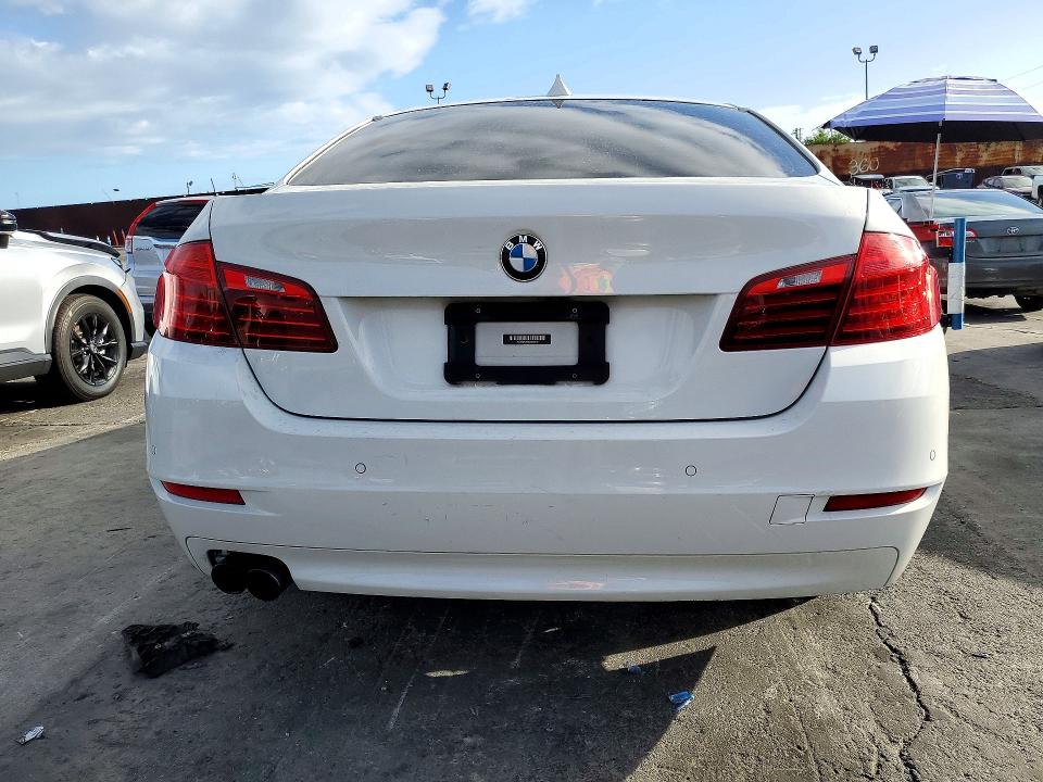Photo 6 from auction – 2016 BMW 528 with VIN WBA5A5C59GG354704