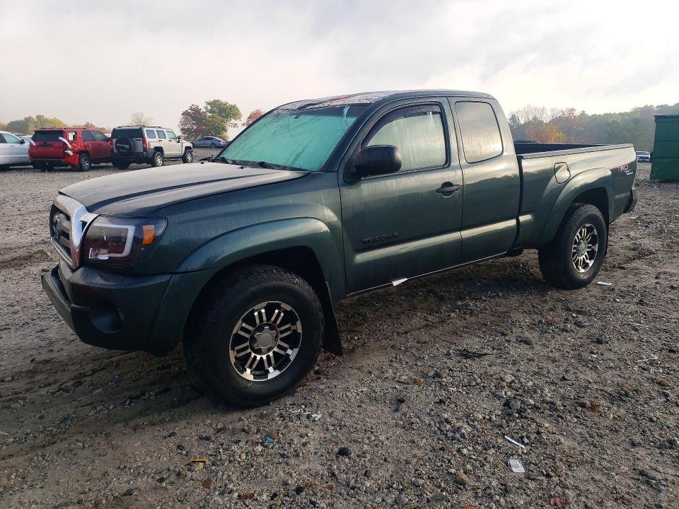 TOYOTA TACOMA 2010 с VIN 5TEUU4EN3AZ692936 - Снимка от търг