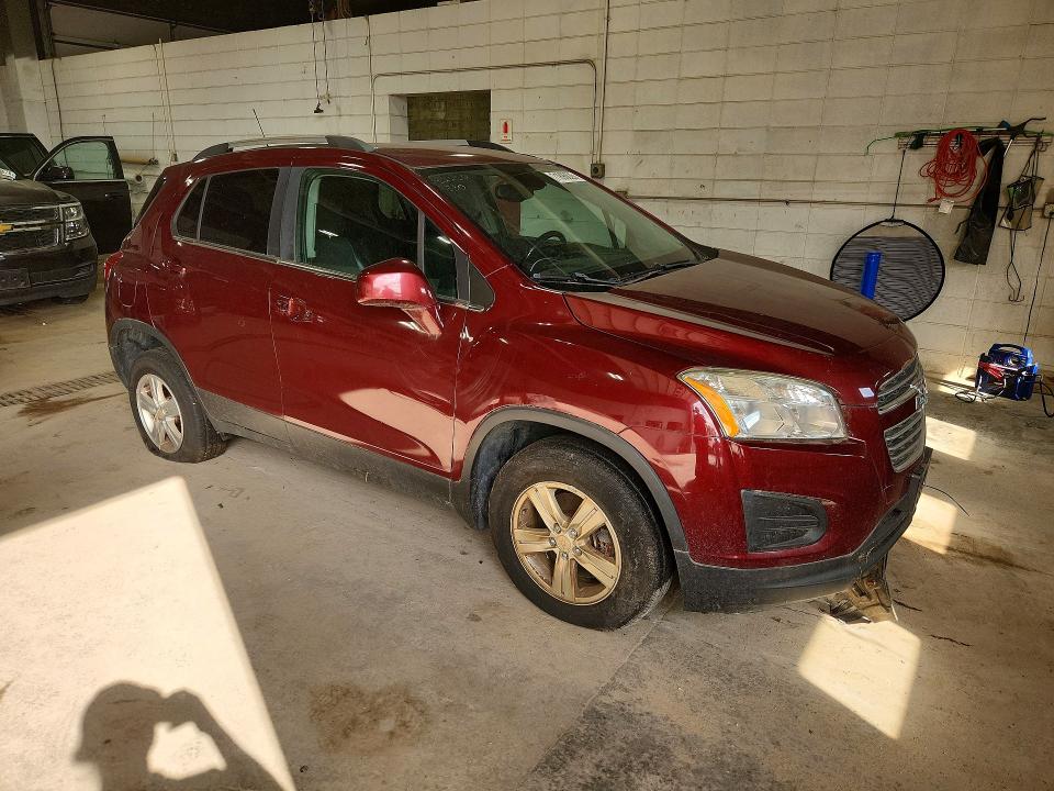 Photo 4 from auction – 2016 CHEVROLET TRAX with VIN 3GNCJPSB6GL154539