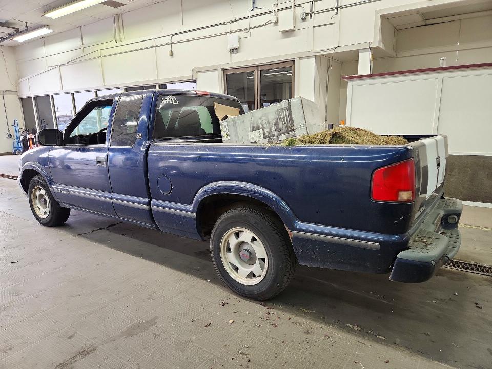 Снимка 2 от търг – 1999 GMC SONOMA с VIN 1GTCS19X0X8505576