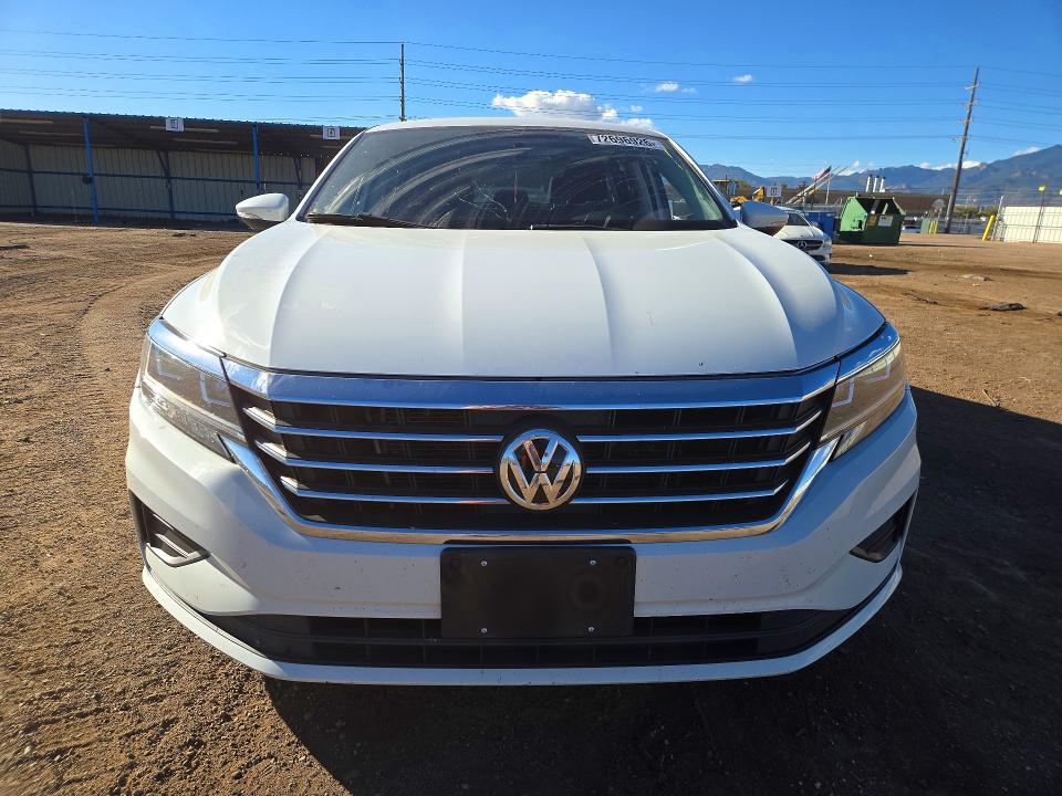 Снимка 5 от търг – 2020 VOLKSWAGEN PASSAT с VIN 1VWAA7A38LC017521