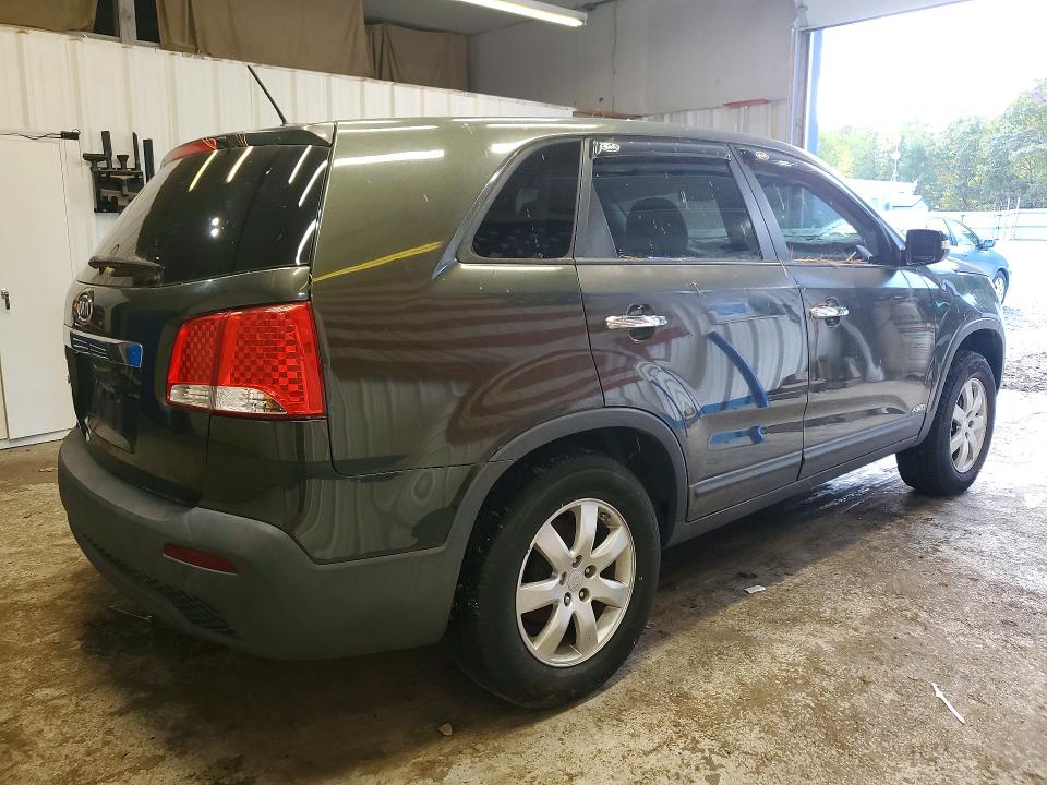 صورة رقم 3 من المزاد - 2011 KIA SORENTO مع VIN 5XYKTCA14BG112905