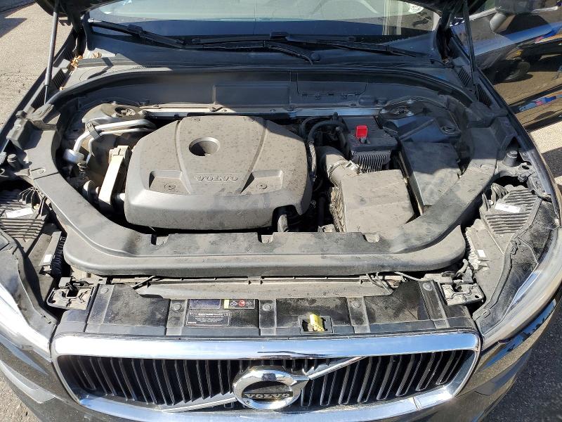 Снимка 11 от търг – 2019 VOLVO XC60 с VIN LYV102DK8KB197422