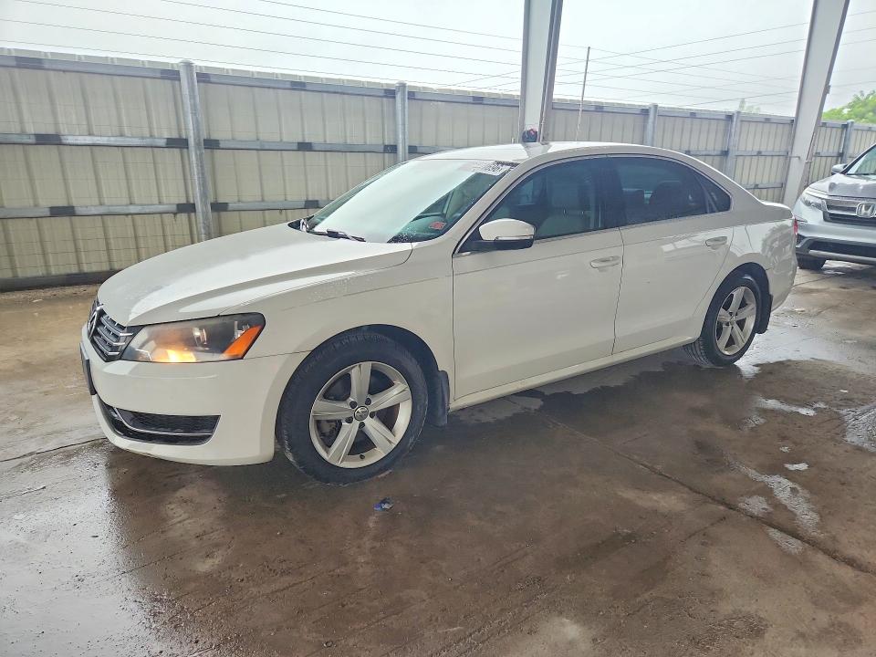 Photo 1 from auction – 2013 VOLKSWAGEN PASSAT with VIN 1VWBN7A38DC103339