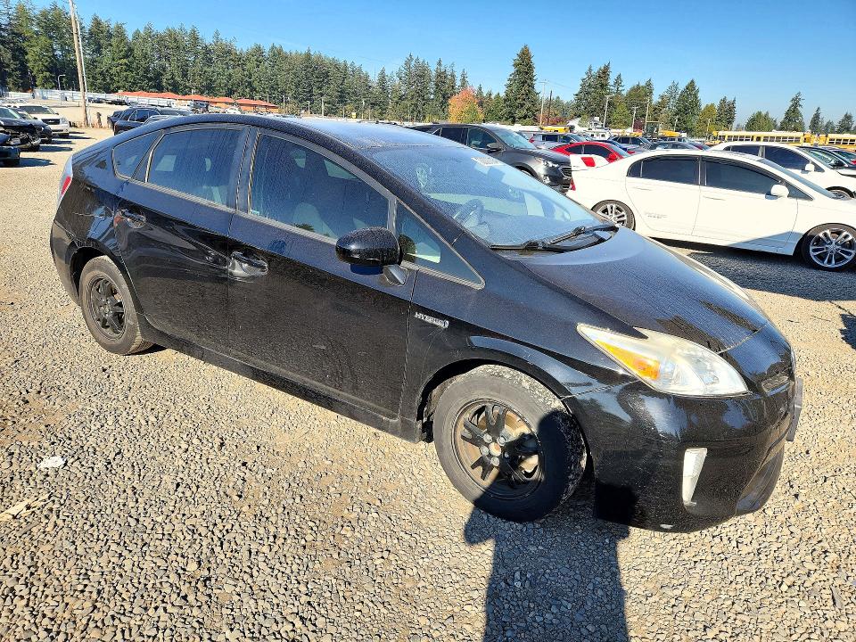 Photo 4 from auction – 2015 TOYOTA PRIUS with VIN JTDKN3DU5F0406079
