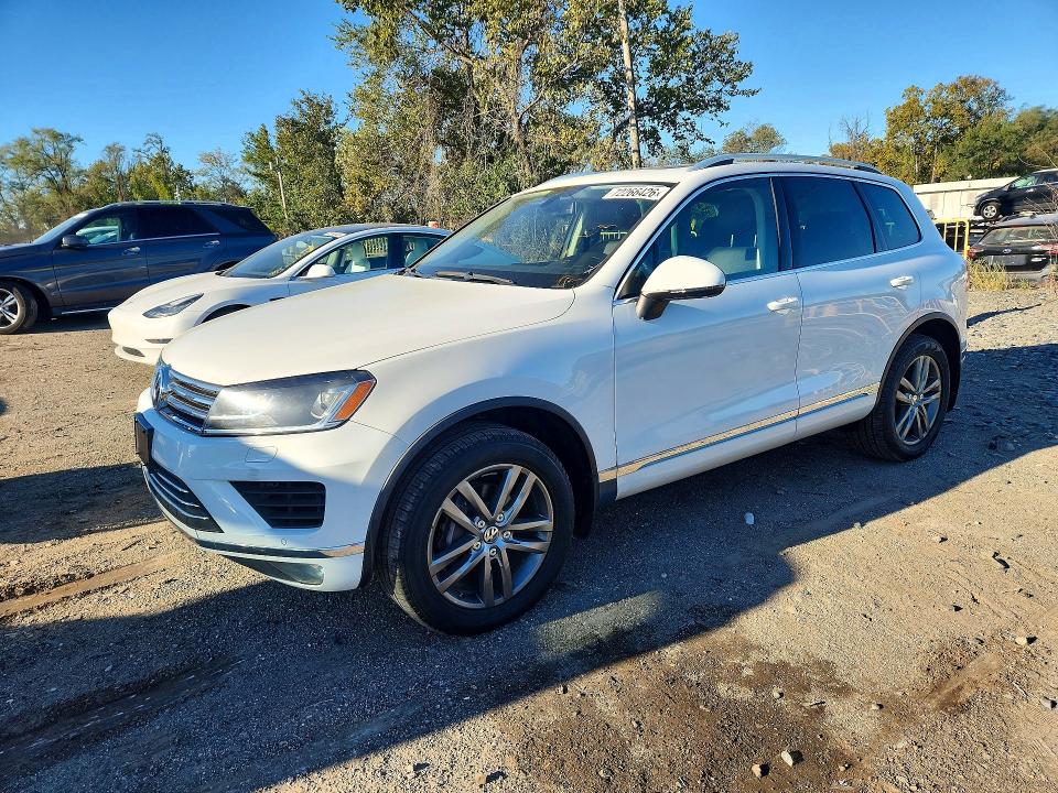 VOLKSWAGEN TOUAREG 2016 с VIN WVGEF9BP6GD001297 - Снимка от търг