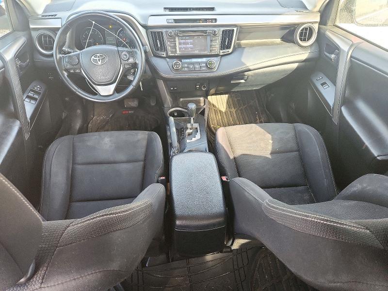 Снимка 8 от търг – 2017 TOYOTA RAV4 с VIN JTMWFREV9HJ713924