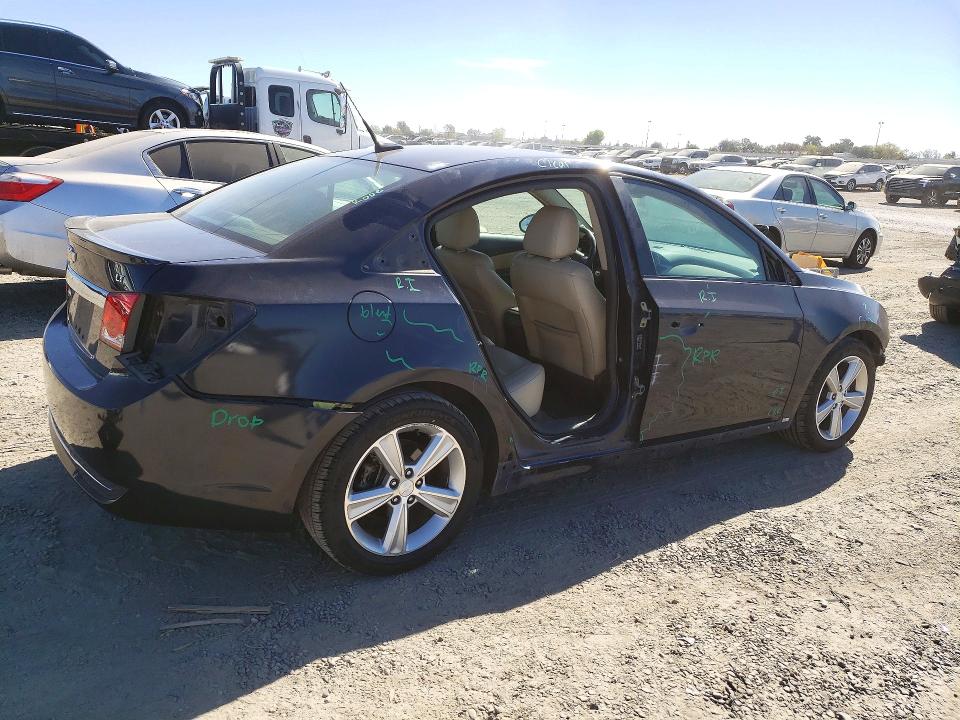 Снимка 3 от търг – 2014 CHEVROLET CRUZE с VIN 1G1PE5SB2E7142126