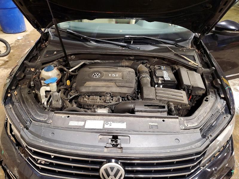 Photo 11 from auction – 2017 VOLKSWAGEN PASSAT with VIN 1VWDT7A36HC030184