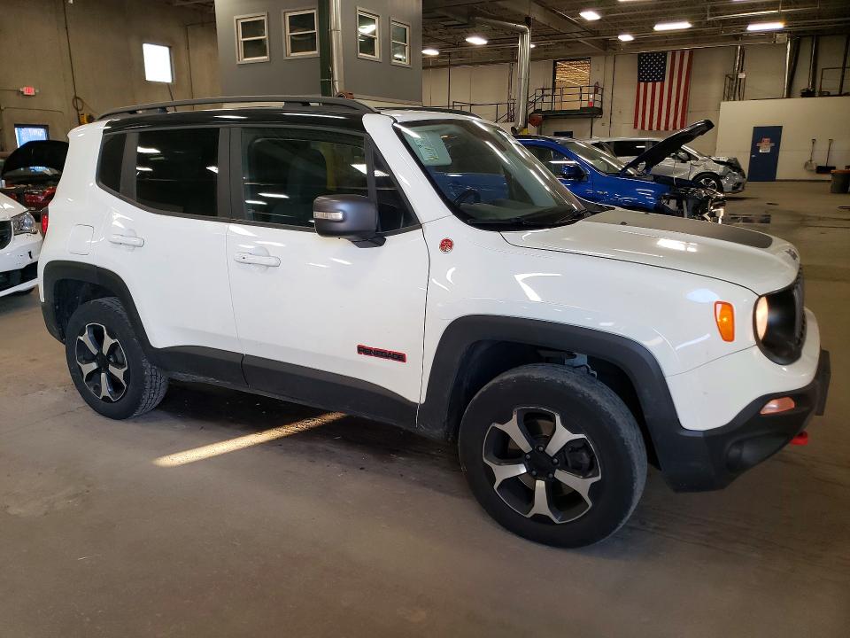 Photo 4 from auction – 2020 JEEP RENEGADE with VIN ZACNJBC19LPL32260