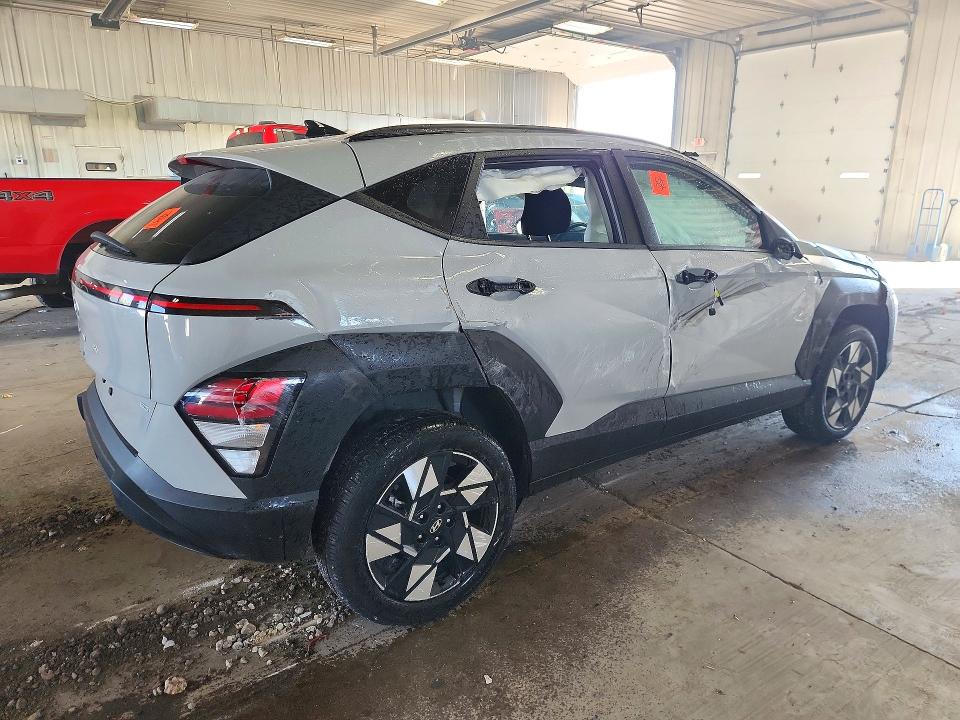 Снимка 3 от търг – 2025 HYUNDAI KONA с VIN KM8HBCAB7SU306635