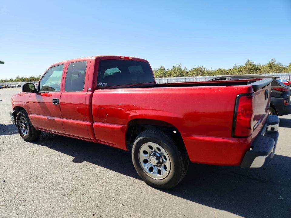 Photo 2 from auction – 2005 CHEVROLET SILVERADO with VIN 2GCEC19V451326140