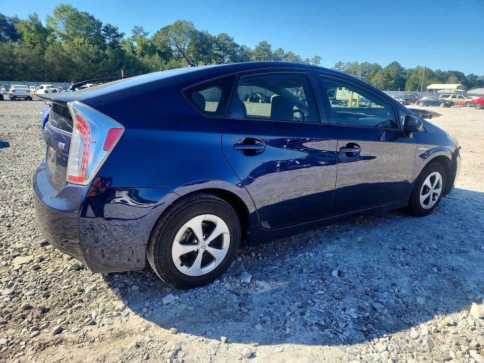 Снимка 3 от търг – 2012 TOYOTA PRIUS с VIN JTDKN3DUXC1540446