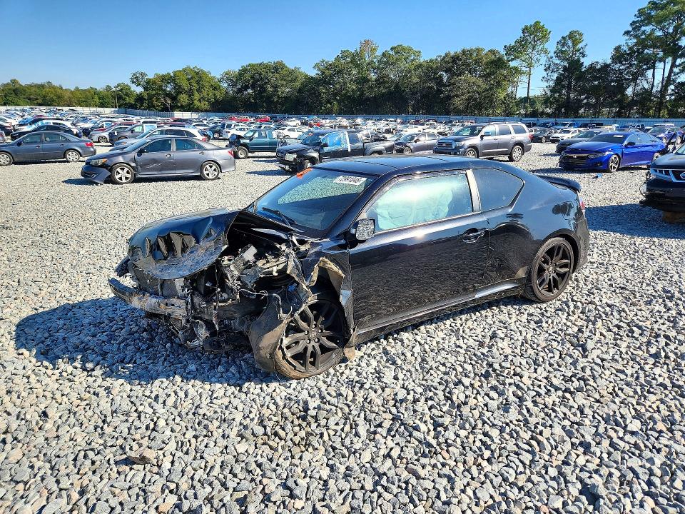 Снимка 1 от търг – 2014 SCION TC с VIN JTKJF5C72E3075189