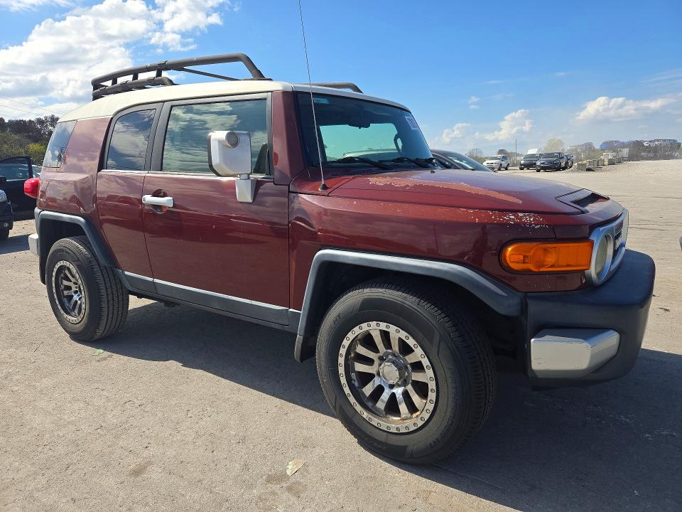 Снимка 4 от търг – 2008 TOYOTA FJ CRUISER с VIN JTEZU11F68K002769