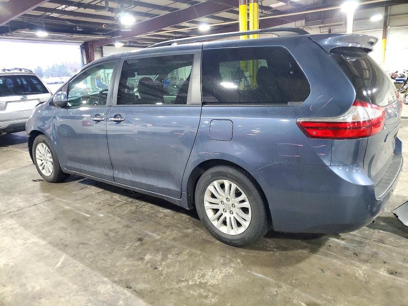 Снимка 2 от търг – 2017 TOYOTA SIENNA с VIN 5TDYZ3DC4HS803627