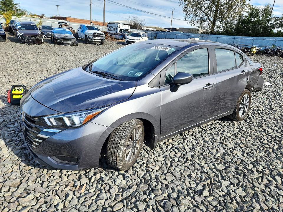 Снимка 1 от търг – 2023 NISSAN VERSA с VIN 3N1CN8EV5PL869596