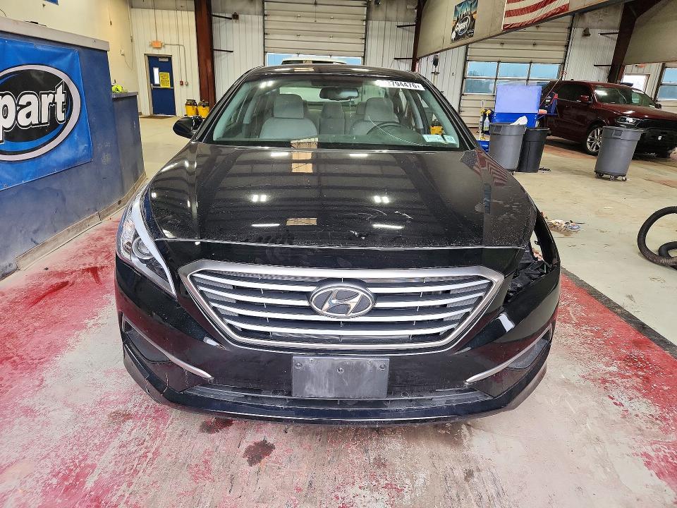Photo 5 from auction – 2017 HYUNDAI SONATA with VIN 5NPE24AF5HH459551