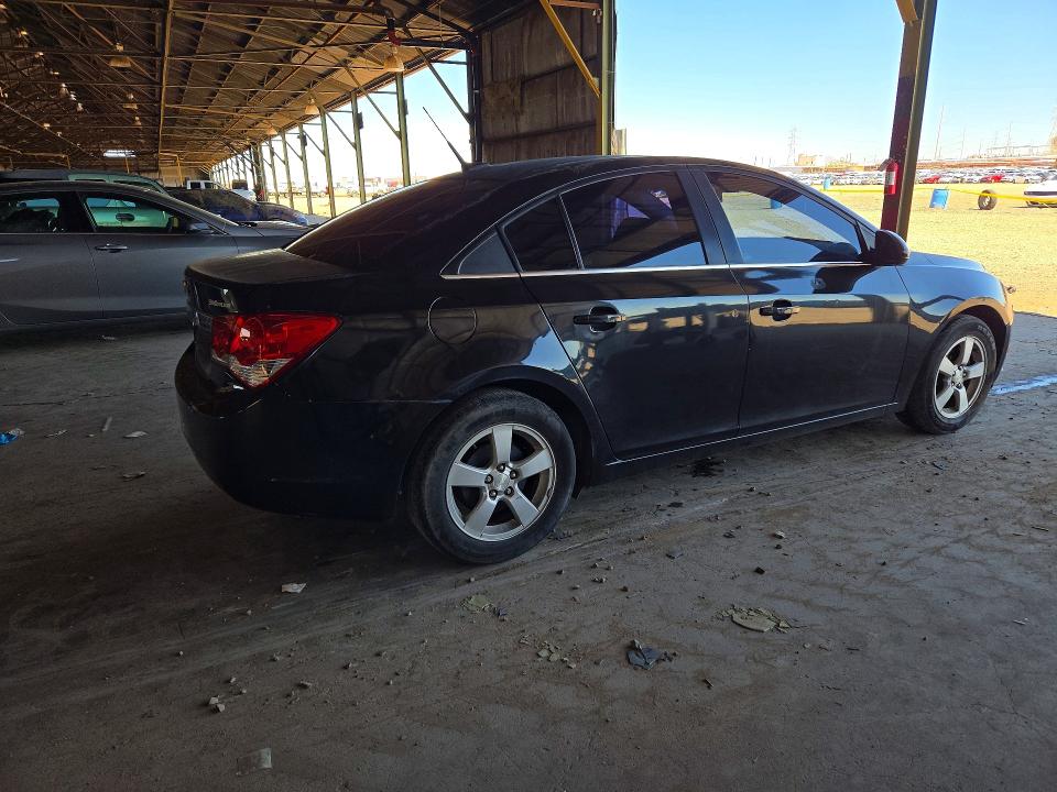 Photo 3 from auction – 2014 CHEVROLET CRUZE with VIN 1G1PC5SB3E7485744