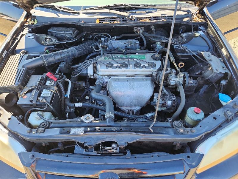 Снимка 11 от търг – 2001 HONDA ACCORD с VIN JHMCG66541C014674