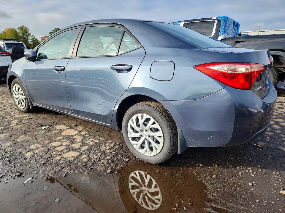 Снимка 2 от търг – 2017 TOYOTA COROLLA с VIN 2T1BURHE1HC797281