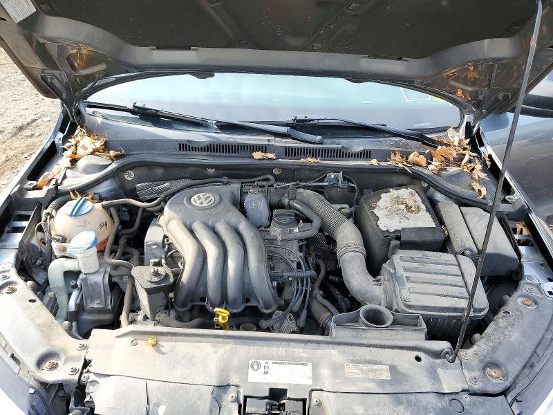 Photo 11 from auction – 2015 VOLKSWAGEN JETTA with VIN 3VW1K7AJ0FM274512