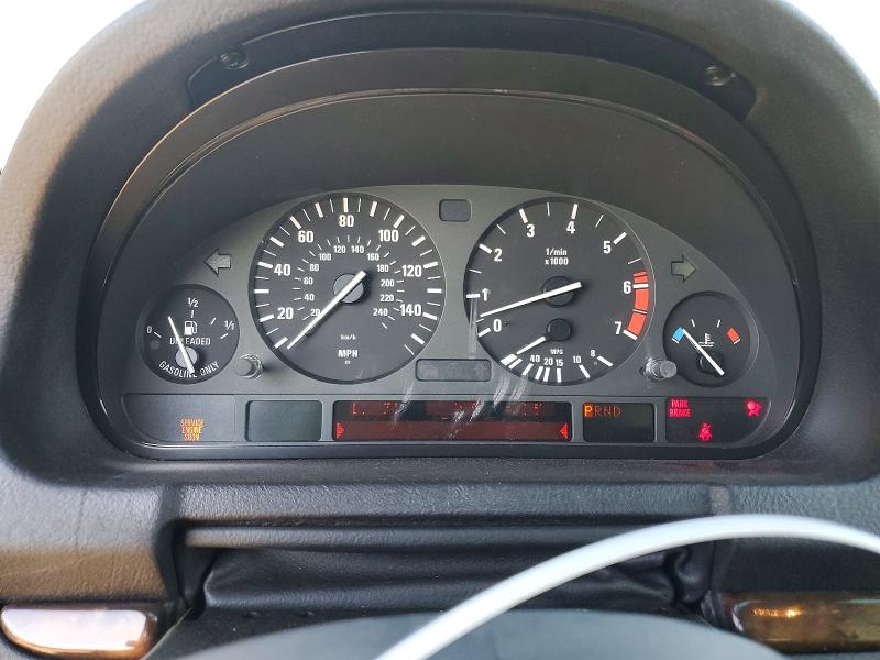 Photo 9 from auction – 2002 BMW X5 with VIN 5UXFB33562LH36103