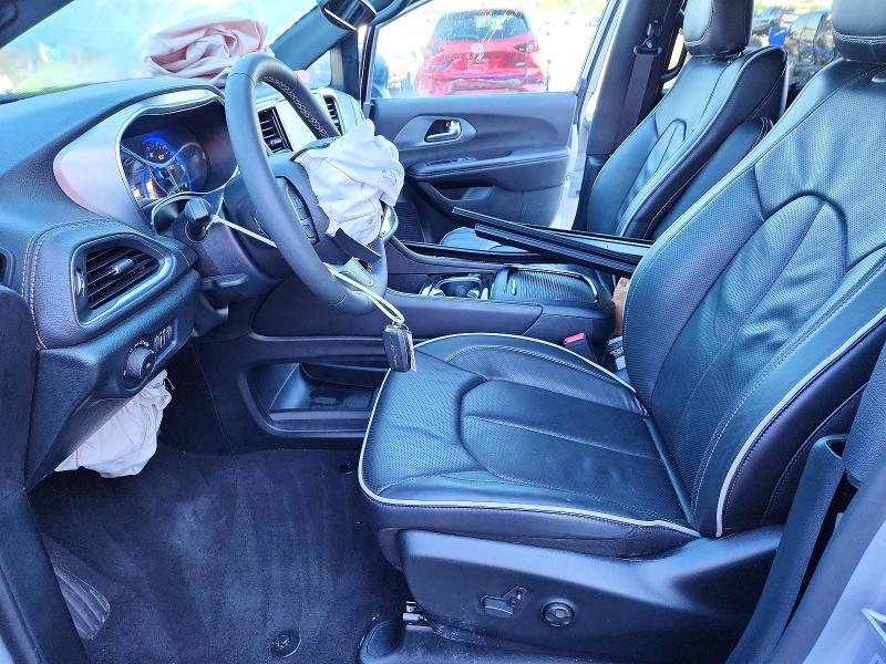 Photo 7 from auction – 2026 CHRYSLER PACIFICA with VIN 2C4RC1GG9TR262827