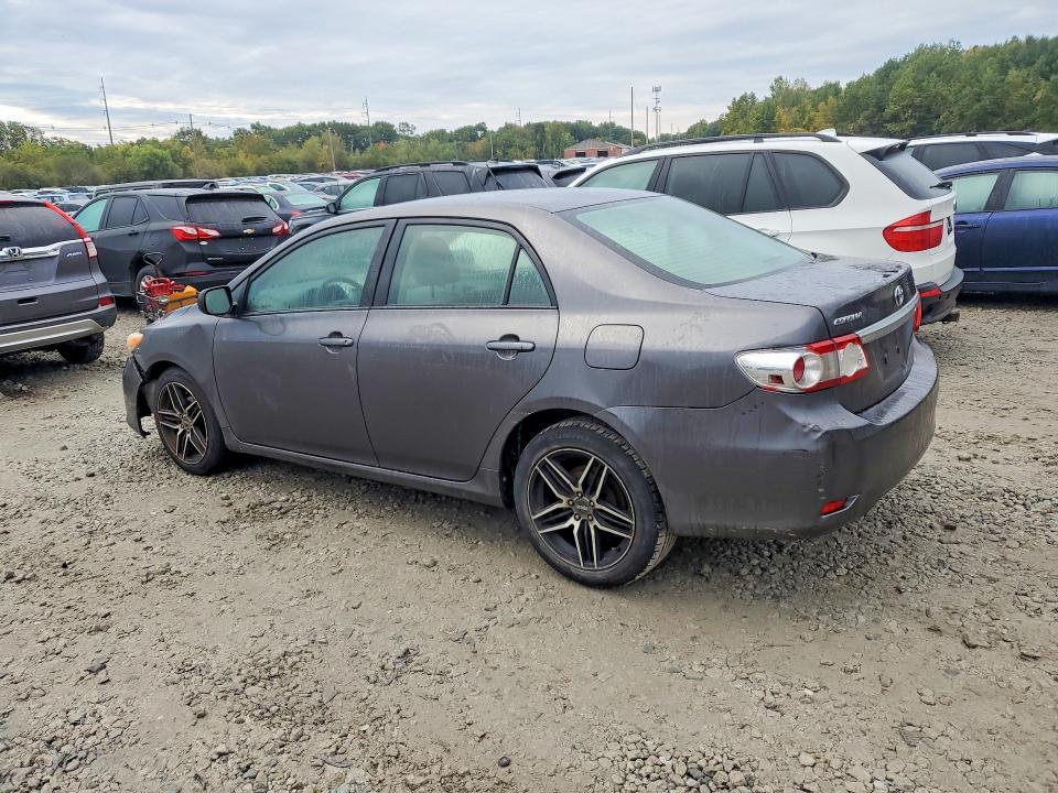 Photo 2 from auction – 2011 TOYOTA COROLLA with VIN JTDBU4EE0BJ091972