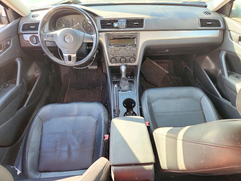 Photo 8 from auction – 2015 VOLKSWAGEN PASSAT with VIN 1VWAT7A32FC087918