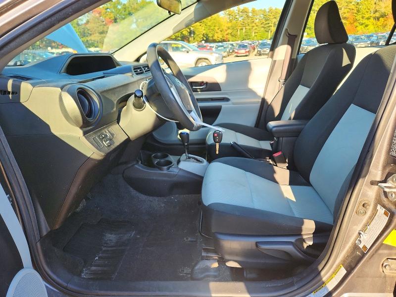 Снимка 7 от търг – 2013 TOYOTA PRIUS C с VIN JTDKDTB33D1531151