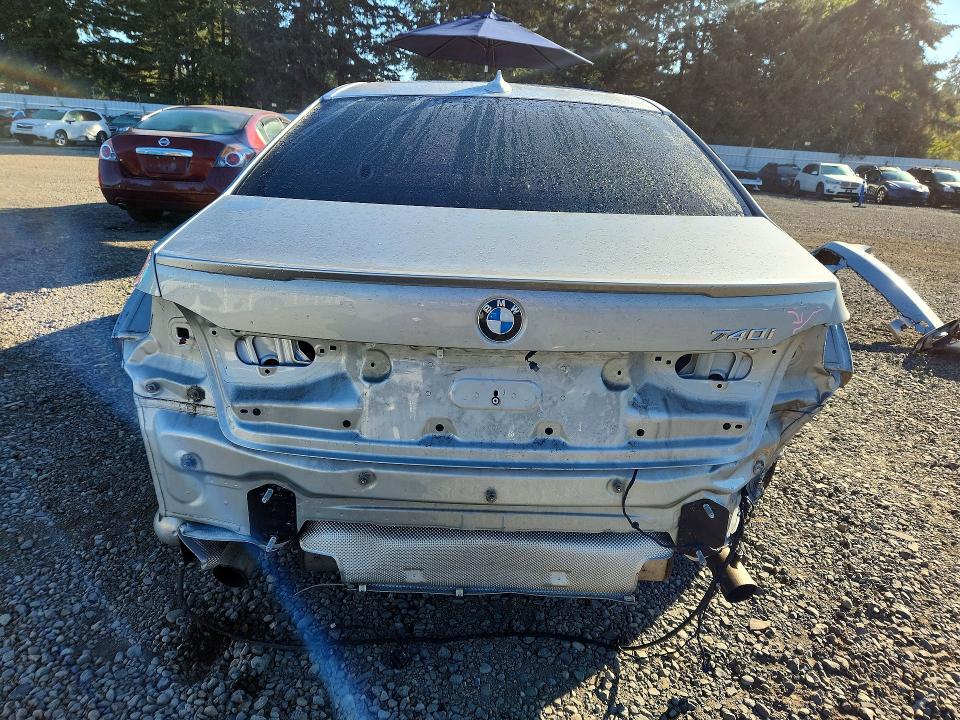 Фото 6 с аукциона – 2016 BMW 740 с VIN WBA7E2C58GG547650
