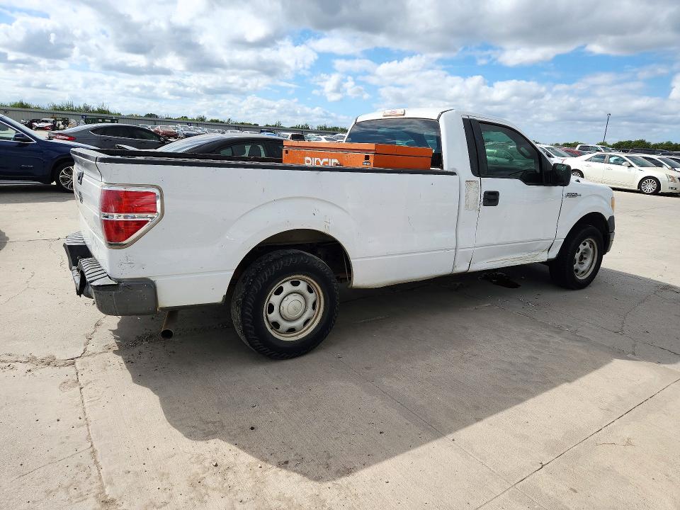 Photo 3 from auction – 2010 FORD F150 with VIN 1FTMF1CW3AKE36479