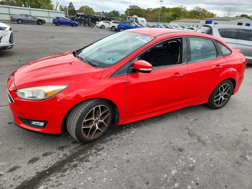 FORD FOCUS 2015 с VIN 1FADP3F29FL272714 - Снимка от търг