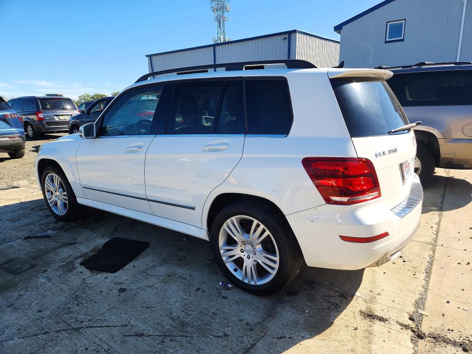 Снимка 2 от търг – 2015 MERCEDES-BENZ GLK с VIN WDCGG8JB4FG349049