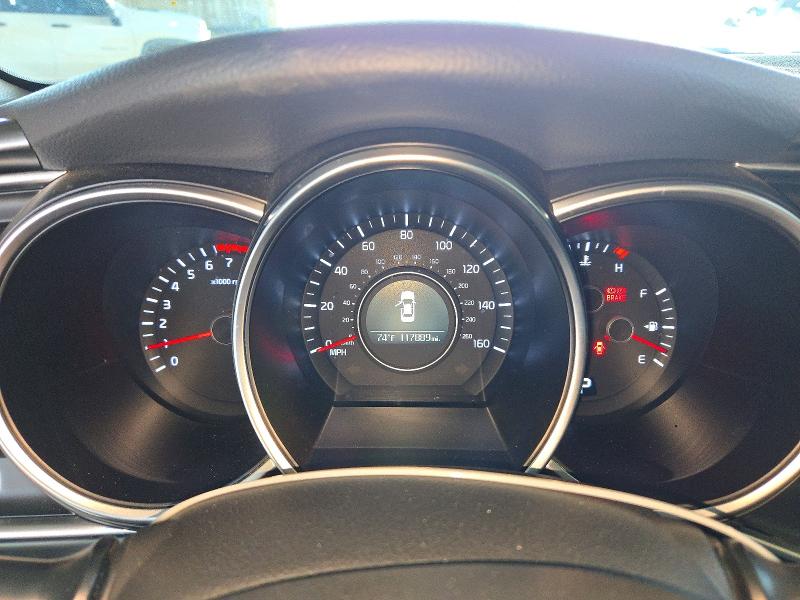 Foto 9 de la subasta – 2015 KIA OPTIMA con VIN KNAGM4A74F5649458