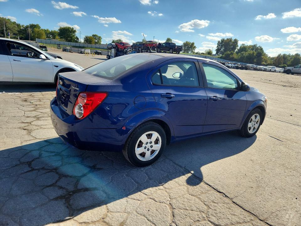 Photo 3 from auction – 2013 CHEVROLET SONIC with VIN 1G1JA5SH8D4115874