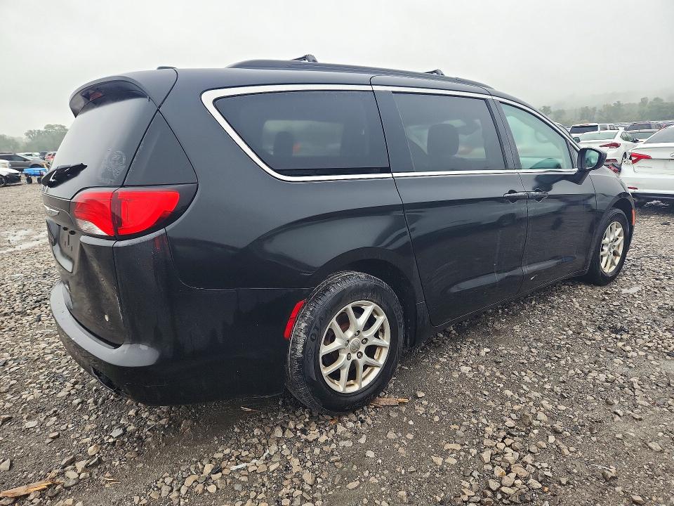Фото 3 с аукциона – 2017 CHRYSLER PACIFICA с VIN 2C4RC1CG9HR519756