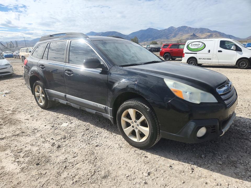 Снимка 4 от търг – 2014 SUBARU OUTBACK с VIN 4S4BRBLC1E3308120