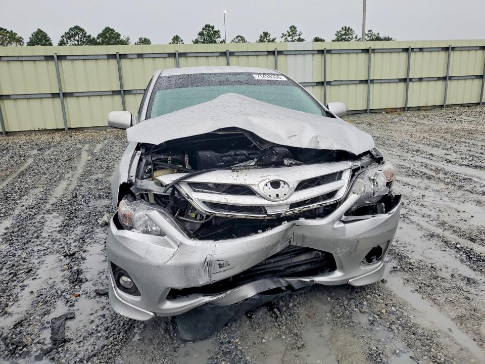 Снимка 5 от търг – 2012 TOYOTA COROLLA с VIN 2T1BU4EE2CC872408