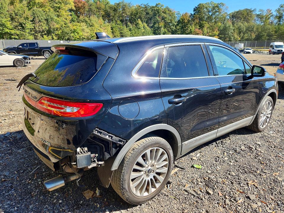 Photo 3 from auction – 2016 LINCOLN MKC with VIN 5LMCJ3D98GUJ20886