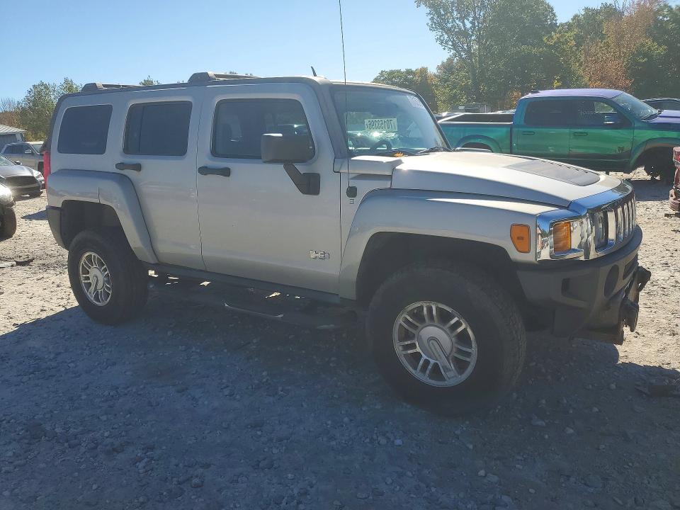 Zdjęcie 4 z aukcji – 2007 HUMMER H3 z VIN 5GTDN13E278175693